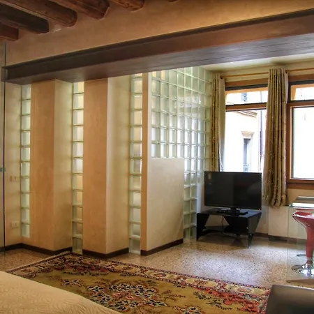 Casa de hóspedes La Bella Wine 4*