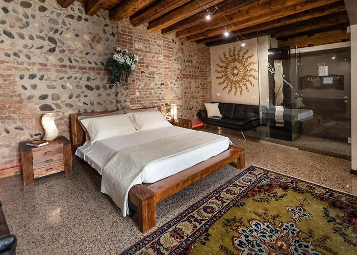 La Bella Wine 4*