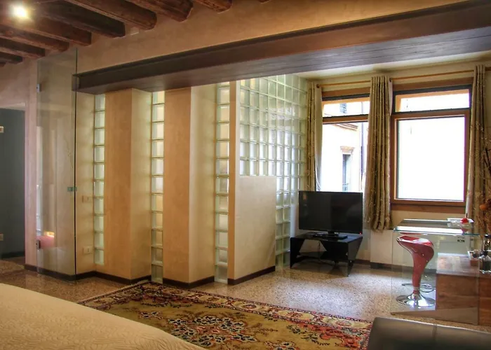 Pensionat La Bella Wine 4*
