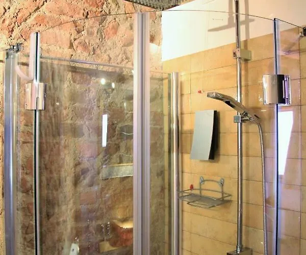 La Bella Wine Guest house 4*