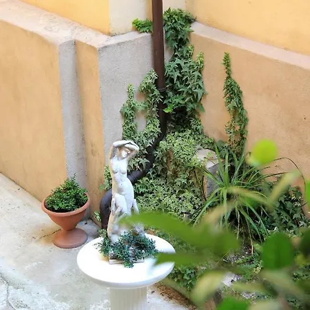 招待所 La Bella Wine