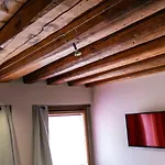 Konukevi La Bella Wine 4*