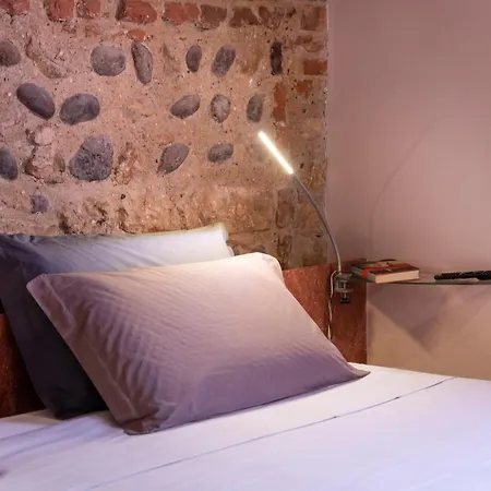 La Bella Wine Konukevi